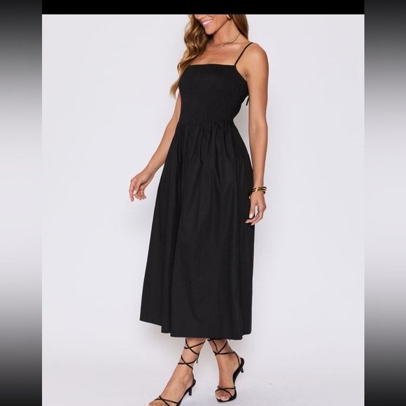Vici - Black Maxi Dress - Picture 5 of 7